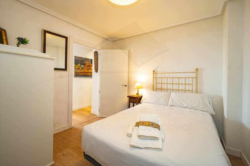 La Capilla Apartamento โอเบียโด ภายนอก รูปภาพ